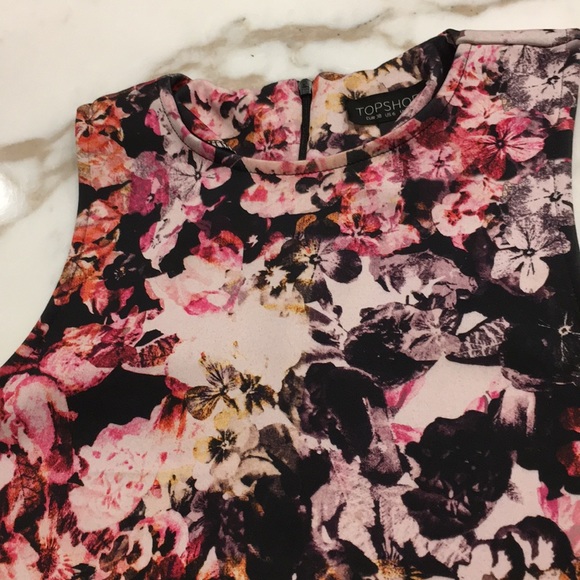TOPSHOP CUTE DRESS 👗 flower pattern - Picture 2 of 4